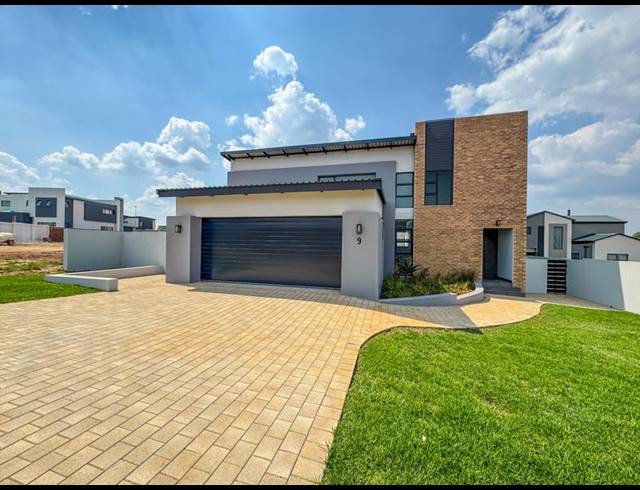 4 BEDROOM HOUSE FOR SALE IN FOUNTAINBROOK ESTATE